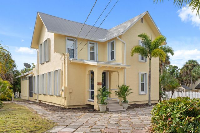 109 Riverview Drive, Jensen Beach, FL 34957