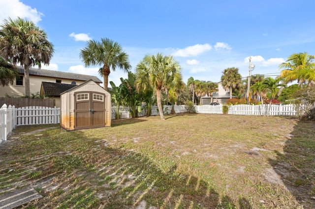 109 Riverview Drive, Jensen Beach, FL 34957