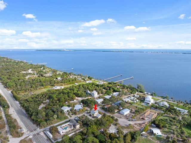 109 Riverview Drive, Jensen Beach, FL 34957