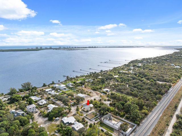 109 Riverview Drive, Jensen Beach, FL 34957