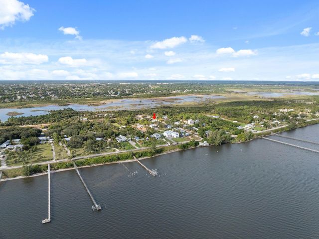 109 Riverview Drive, Jensen Beach, FL 34957