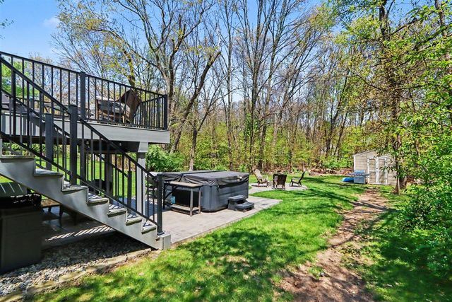 3381 Hanford Lane, Kalamazoo, MI 49009