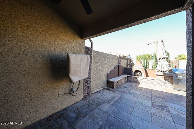 2725 E MINE CREEK Road 1238, Phoenix, AZ 85024