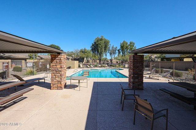 2725 E MINE CREEK Road 1238, Phoenix, AZ 85024