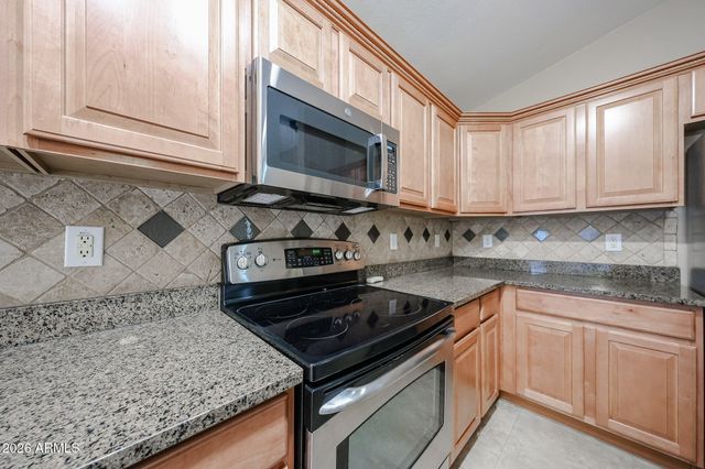 2725 E MINE CREEK Road 1238, Phoenix, AZ 85024