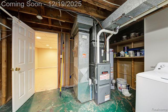 20193 Kemp Street, Clinton Township, MI 48035