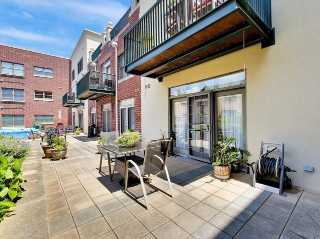 1107 Greenleaf Avenue 2I, Wilmette, IL 60091