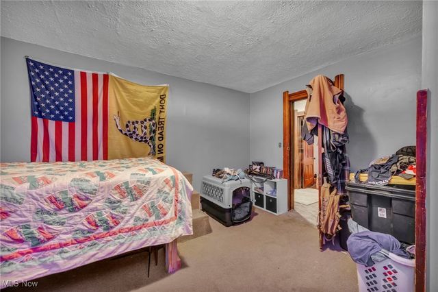 317 West Avenue, Elyria, OH 44035