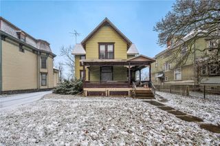 317 West Avenue, Elyria, OH 44035