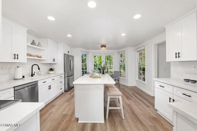 2935 Shadow Brook Lane, Westlake Village, CA 91361