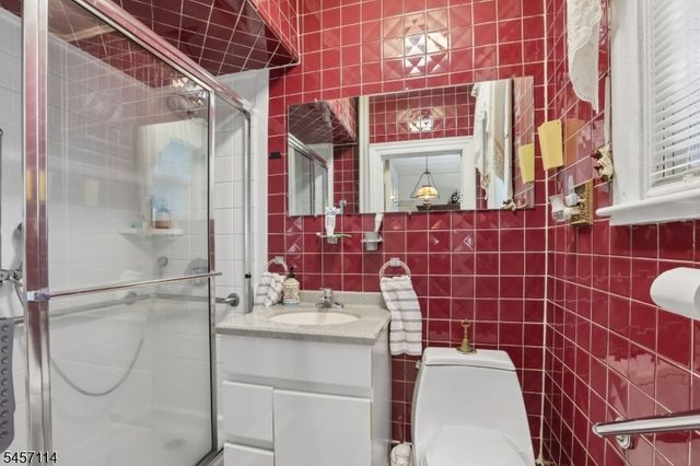 30 Somme St, Newark City, NJ 07105
