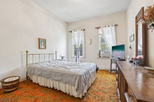 30 Somme St, Newark City, NJ 07105