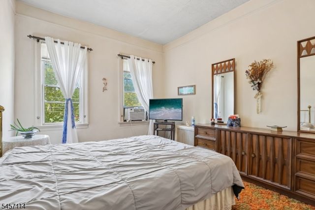 30 Somme St, Newark City, NJ 07105