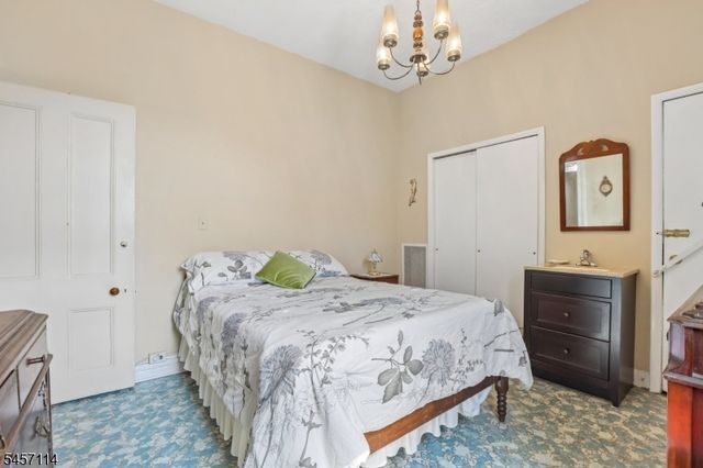 30 Somme St, Newark City, NJ 07105