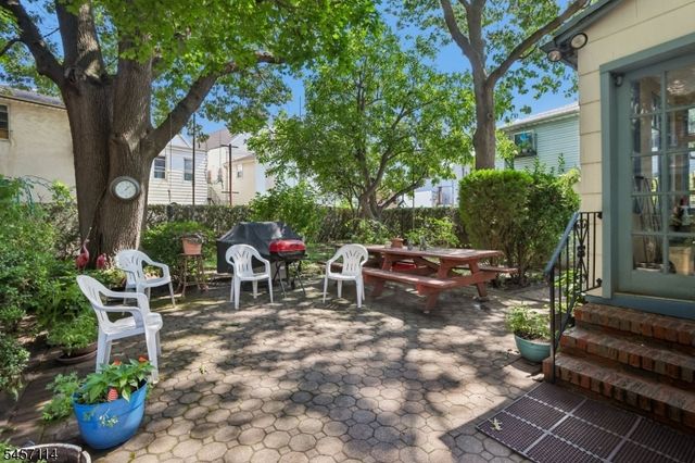 30 Somme St, Newark City, NJ 07105