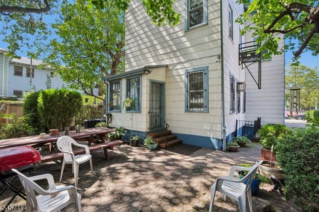 30 Somme St, Newark City, NJ 07105