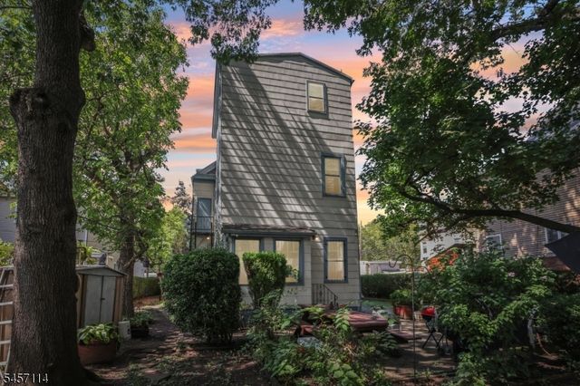 30 Somme St, Newark City, NJ 07105