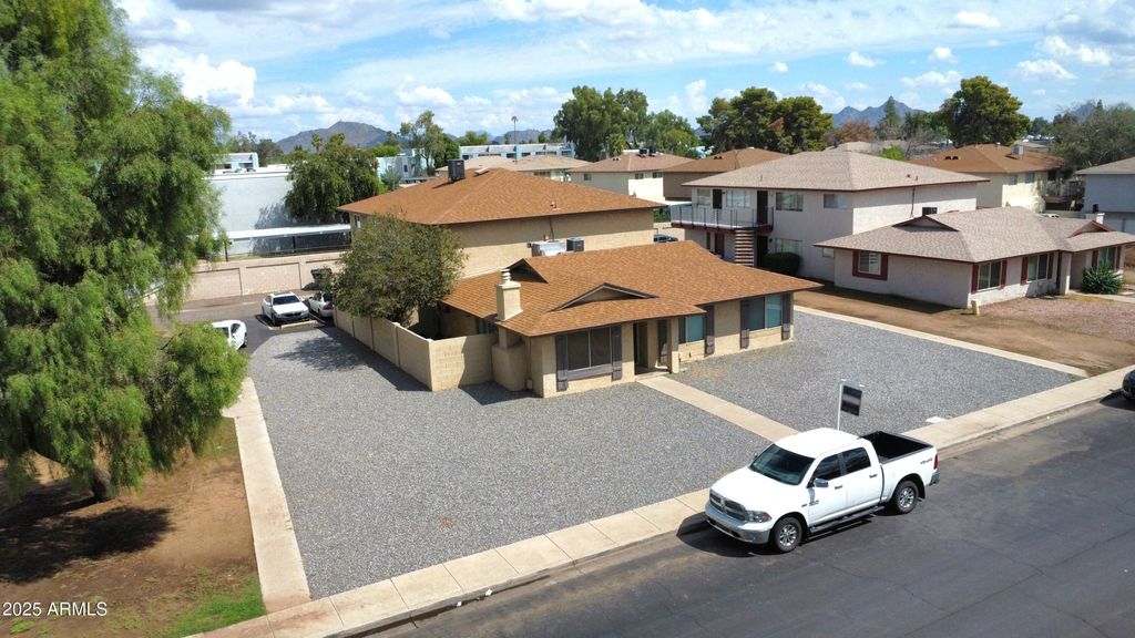 3352 W HARMONT Drive, Phoenix, AZ 85051