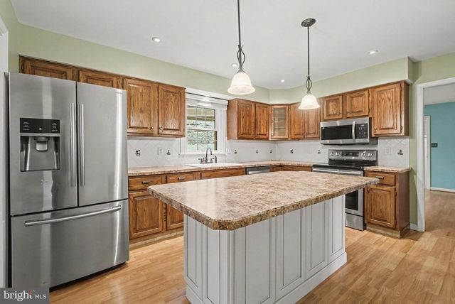 3517 ADA DRIVE, Mechanicsburg, PA 17050