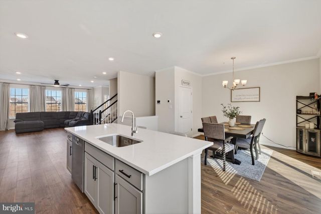 11824 WYNNIFRED PL, Glenn Dale, MD 20769