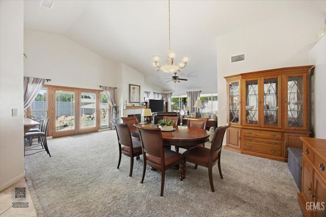 3206 Province Rose Street, Bakersfield, CA 93311