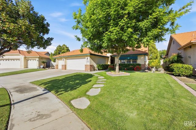 3206 Province Rose Street, Bakersfield, CA 93311