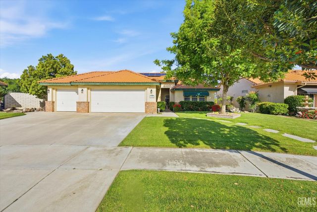 3206 Province Rose Street, Bakersfield, CA 93311
