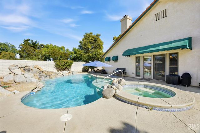 3206 Province Rose Street, Bakersfield, CA 93311