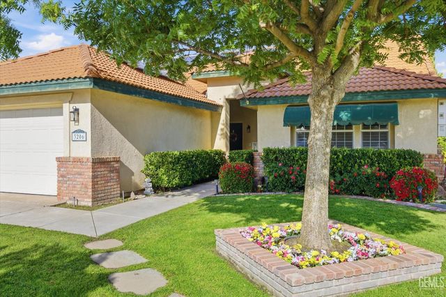 3206 Province Rose Street, Bakersfield, CA 93311