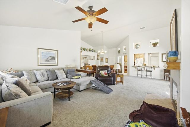 3206 Province Rose Street, Bakersfield, CA 93311
