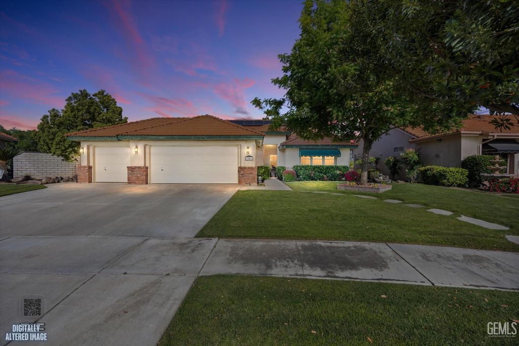 3206 Province Rose Street, Bakersfield, CA 93311