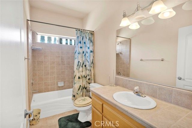 7091 Coriander, Oak Hills, CA 92344