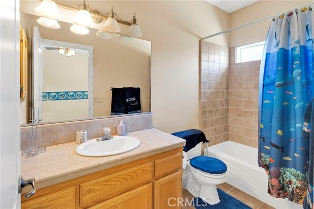 7091 Coriander, Oak Hills, CA 92344