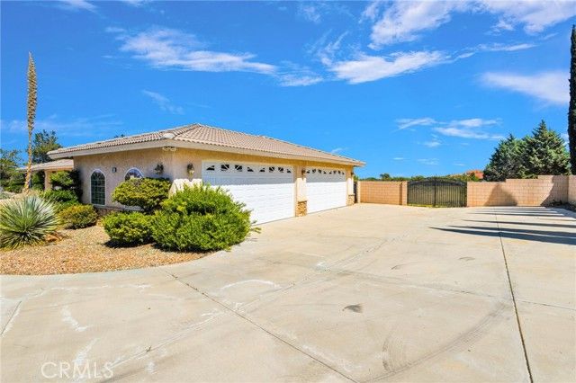 7091 Coriander, Oak Hills, CA 92344