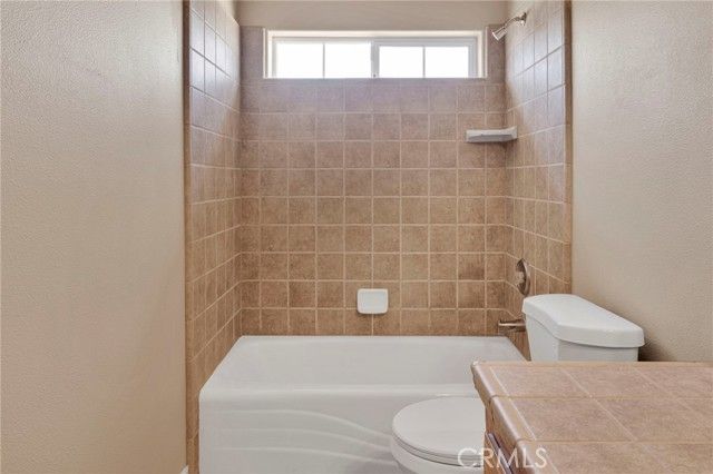 7091 Coriander, Oak Hills, CA 92344