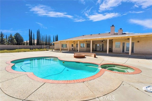 7091 Coriander, Oak Hills, CA 92344