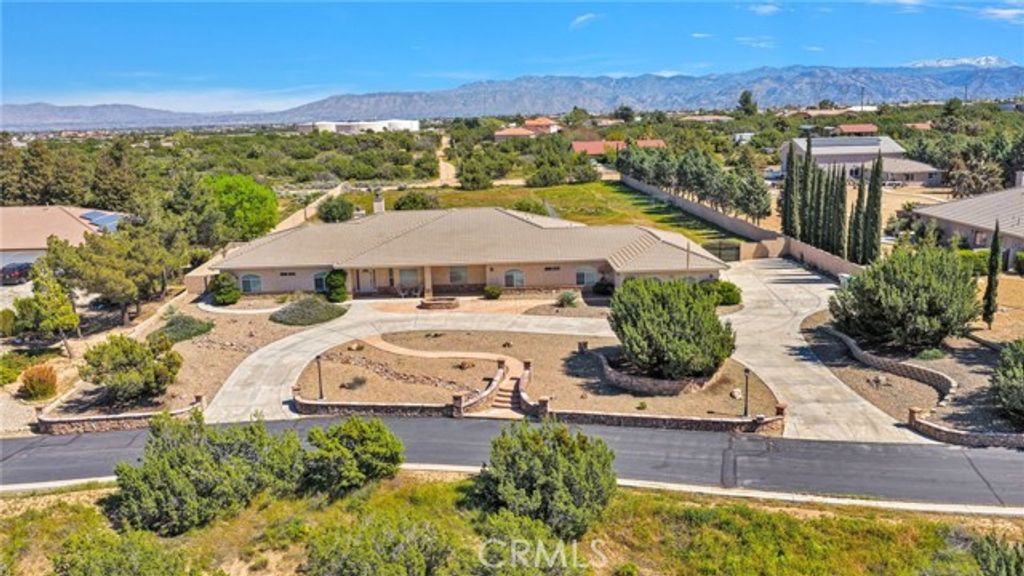 7091 Coriander, Oak Hills, CA 92344