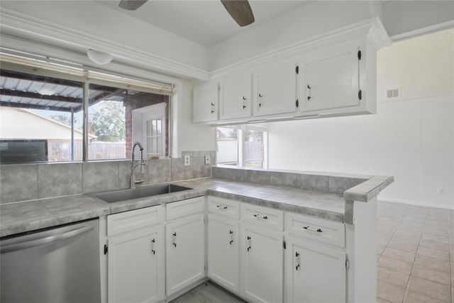 13811 Crosshaven Drive, Houston, TX 77015