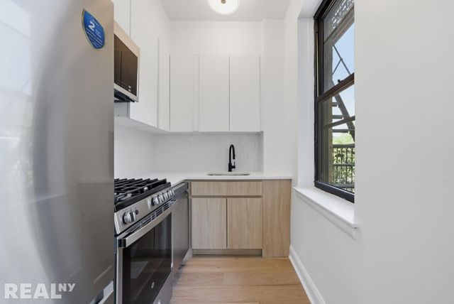 660 Riverside Dr Apt 3J, New York City, NY 10031