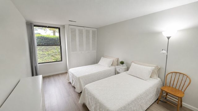 8 Shrewsbury Green Dr A, Shrewsbury, MA 01545