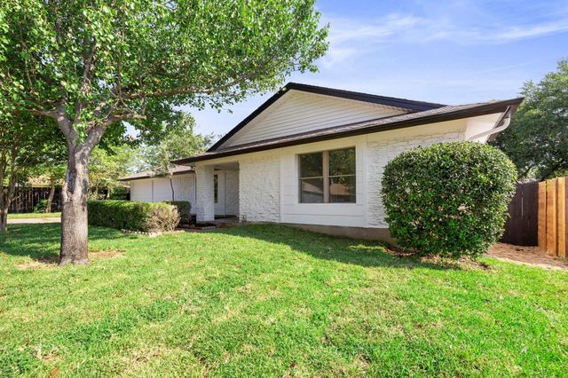 1004 Cripple Creek DR, Austin, TX 78758