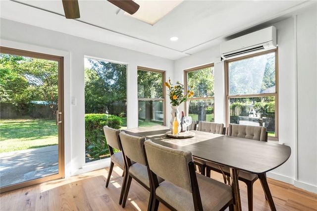 1004 Cripple Creek DR, Austin, TX 78758