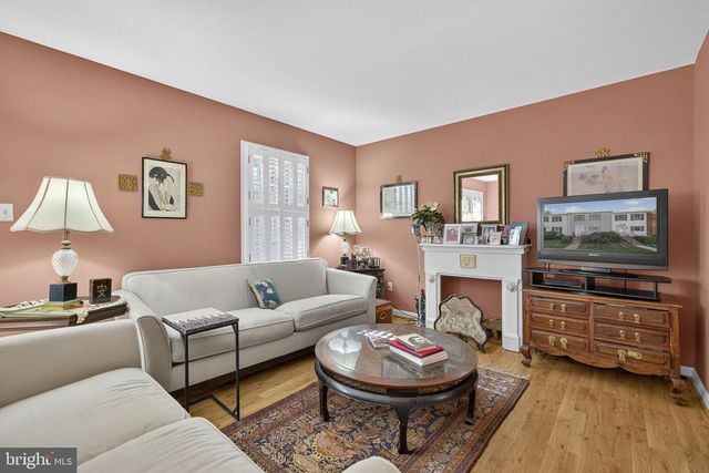 174 FAIRFIELD DR, Warrenton, VA 20186