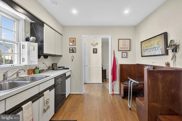 174 FAIRFIELD DR, Warrenton, VA 20186