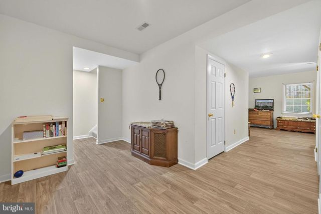 174 FAIRFIELD DR, Warrenton, VA 20186