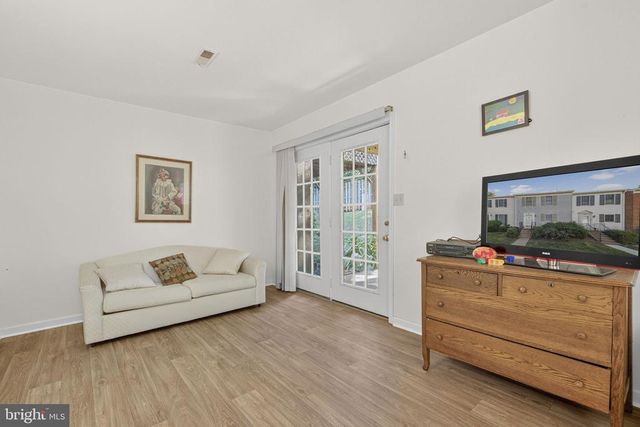 174 FAIRFIELD DR, Warrenton, VA 20186