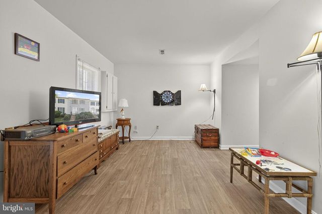 174 FAIRFIELD DR, Warrenton, VA 20186