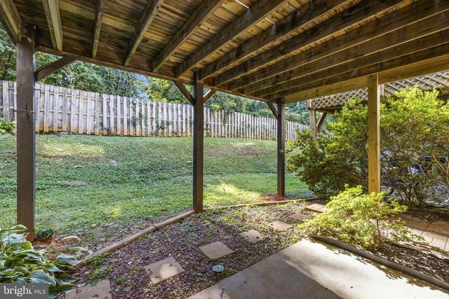 174 FAIRFIELD DR, Warrenton, VA 20186