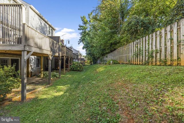 174 FAIRFIELD DR, Warrenton, VA 20186