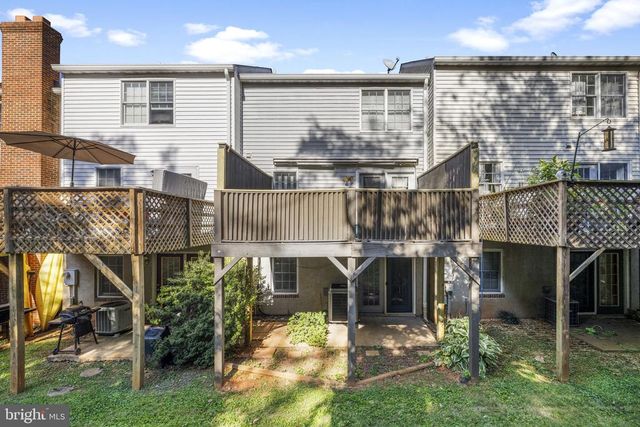 174 FAIRFIELD DR, Warrenton, VA 20186